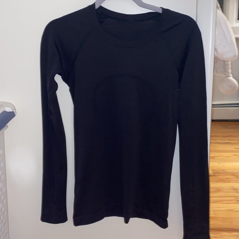 Size 4 Swiftly Tech Hip Length - image 1